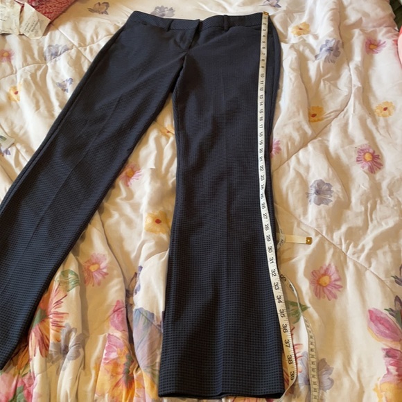 Women’s express black and blue slacks 6R - Picture 8 of 12